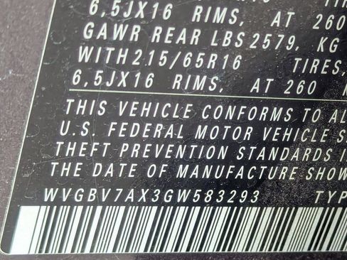 Used 2016 Volkswagen Tiguan S image 36