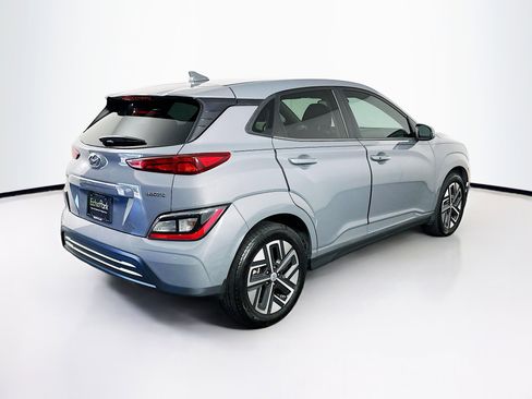 Used 2023 Hyundai Kona SE image 9