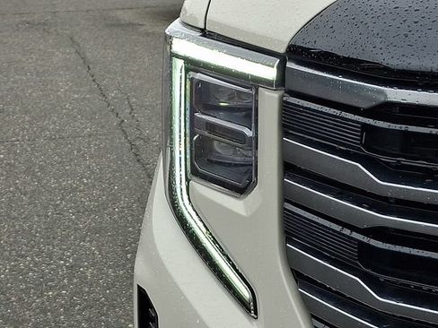 Used 2026 GMC Sierra 1500 AT4 w/ AT4 Premium Package AWD/4WD image 29