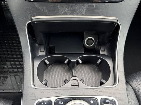 Used 2019 Mercedes-Benz GLC 300 4MATIC Coupe image 21