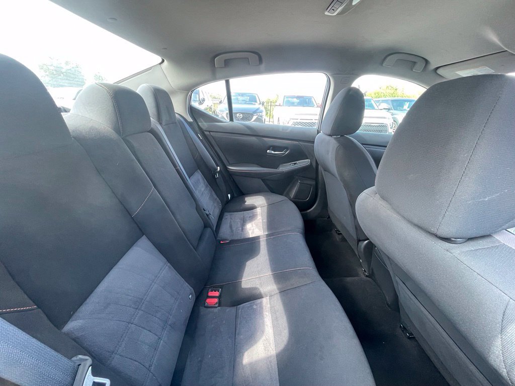 Used 2022 Nissan Sentra SR w/ Midnight Edition FWD image 8