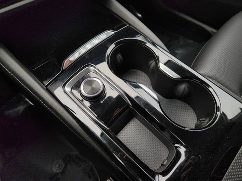 Used 2024 Buick Envision Preferred image 16