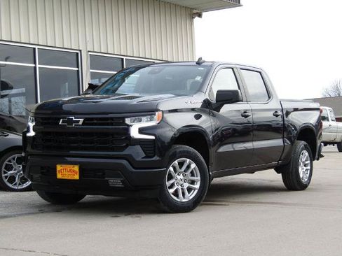 Used 2023 Chevrolet Silverado 1500 RST AWD/4WD image 12