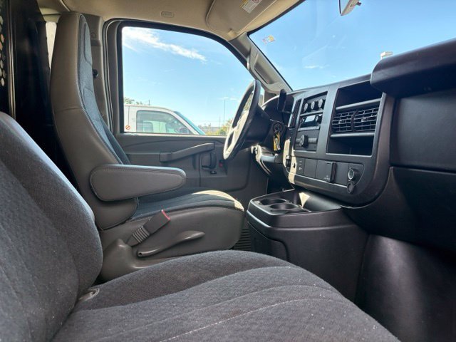 Used 2025 Chevrolet Express 2500 w/ Driver Convenience Package RWD image 21