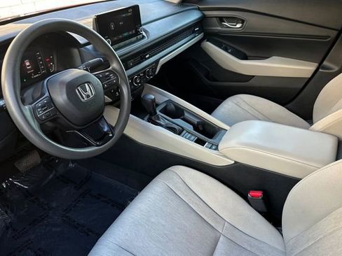 Used 2023 Honda Accord EX image 9