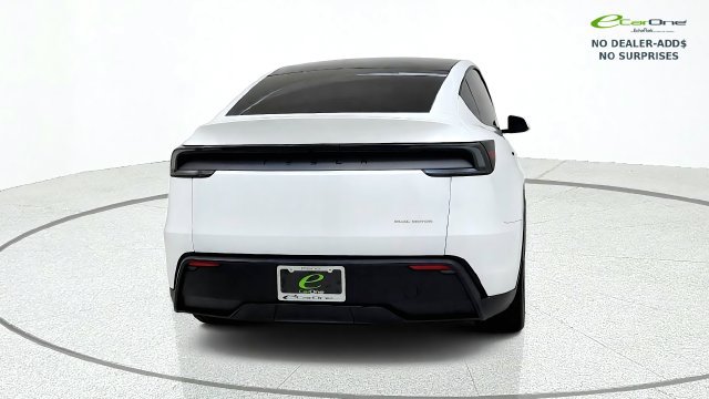 Used 2026 Tesla Model Y AWD image 7