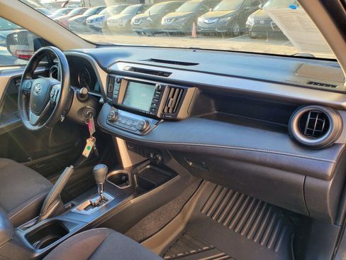 Used 2017 Toyota RAV4 XLE image 23