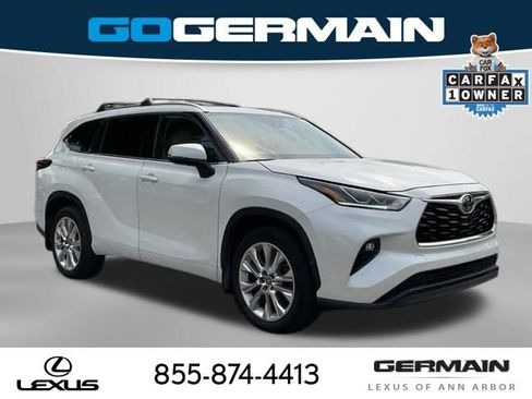Used 2023 Toyota Highlander Limited AWD/4WD image 10