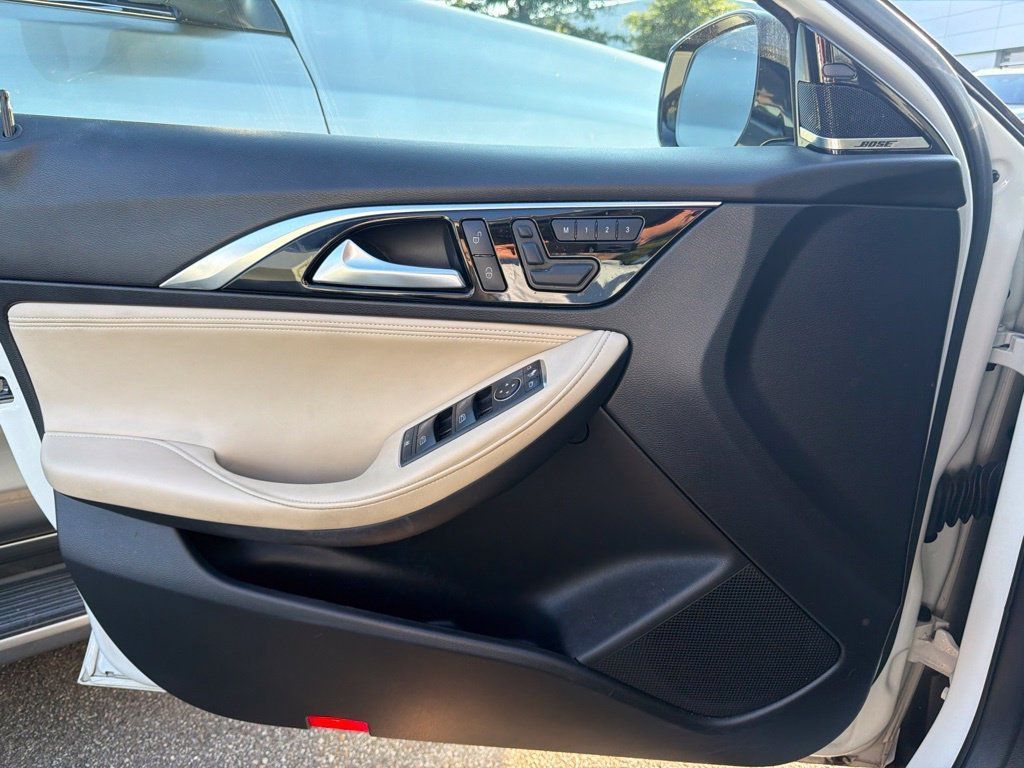 Used 2019 INFINITI QX30 AWD w/ Proassist Package image 5