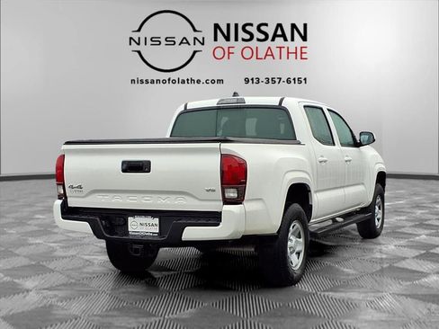 Used 2020 Toyota Tacoma SR image 28