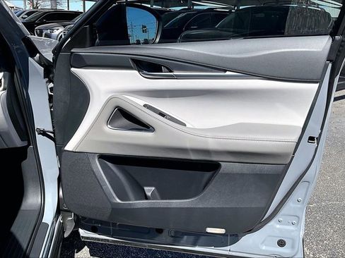 New 2026 INFINITI QX60 Luxe image 23