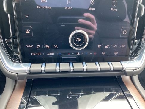 New 2026 GMC Yukon Denali w/ Sun & Power Step Package AWD/4WD image 18