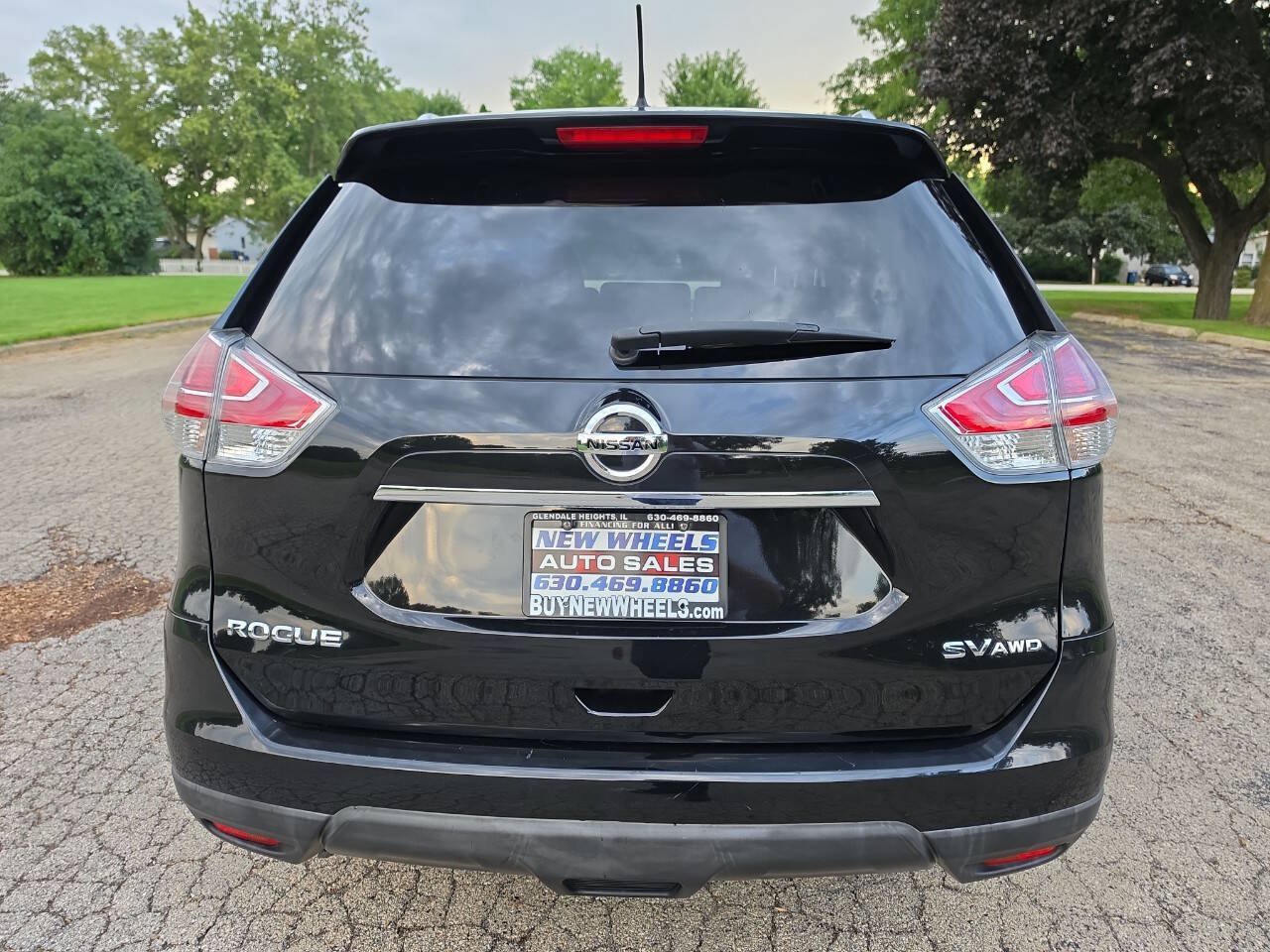 Used 2016 Nissan Rogue SV w/ SV Premium Package AWD/4WD image 22