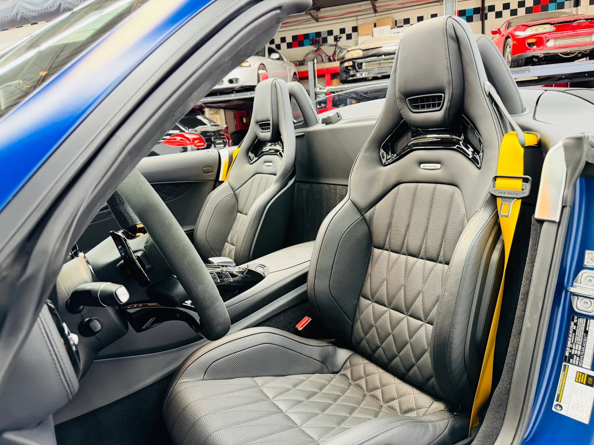Used 2020 Mercedes-Benz AMG GT R image 4