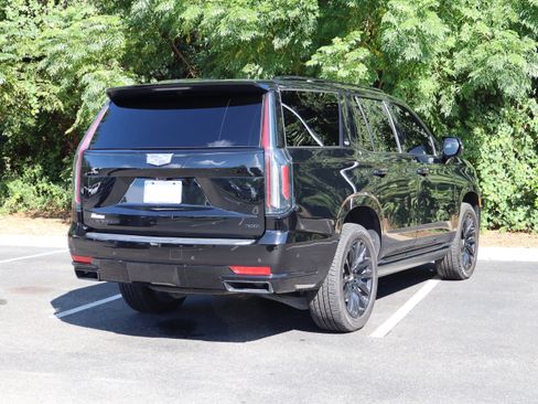 Used 2023 Cadillac Escalade Sport Platinum w/ LPO, ONYX Package AWD/4WD image 7