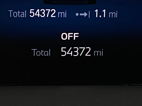 Certified 2023 BMW X7 M60i w/ Executive Package image 21