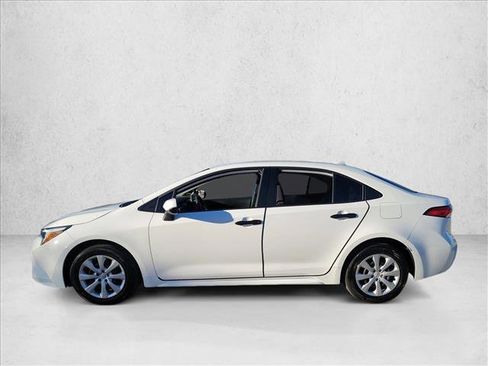 Used 2024 Toyota Corolla LE image 8