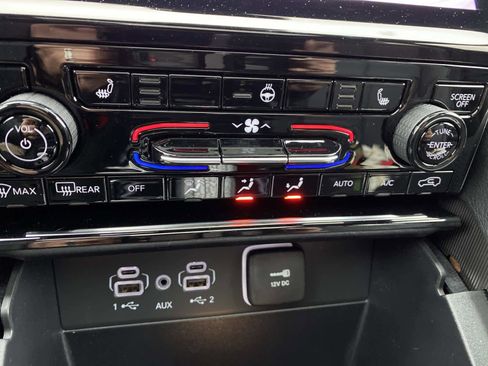 New 2025 Jeep Grand Cherokee Limited w/ Black Appearance Package image 11