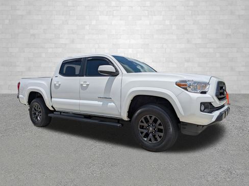 Used 2020 Toyota Tacoma SR5 RWD image 1