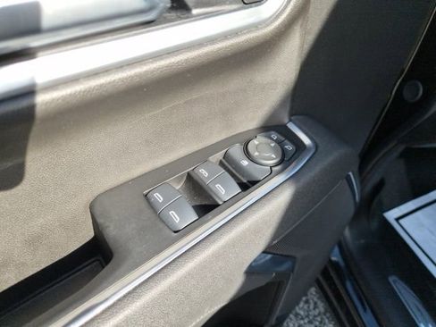 Certified 2025 GMC Sierra 1500 Elevation AWD/4WD image 13