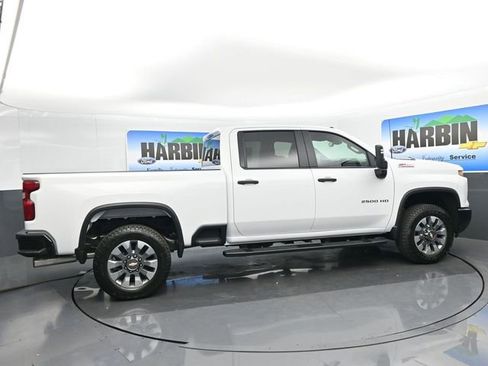 New 2026 Chevrolet Silverado 2500 Custom w/ Custom Value Package AWD/4WD image 6