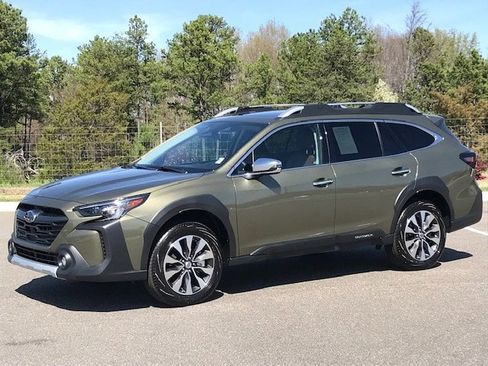 Certified 2025 Subaru Outback Touring XT image 1