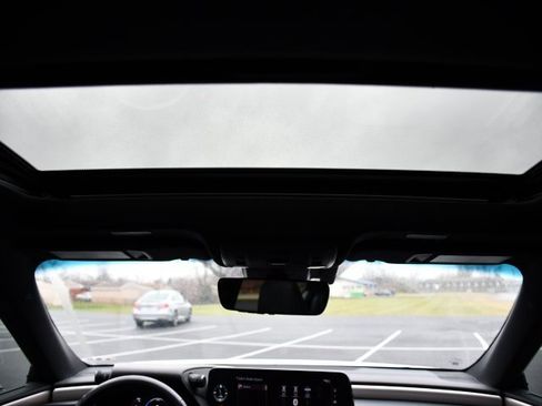 Used 2022 Lexus ES 300h F Sport image 26