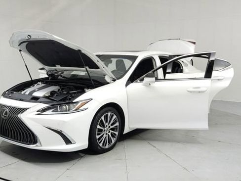 Used 2019 Lexus ES 350 w/ Premium Package image 9