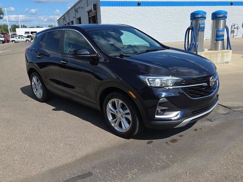 Used 2020 Buick Encore GX Preferred w/ Cold Weather Comfort Package FWD image 9