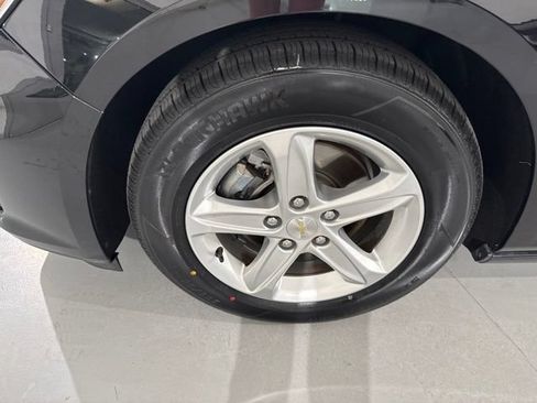Used 2023 Chevrolet Malibu LS FWD image 5