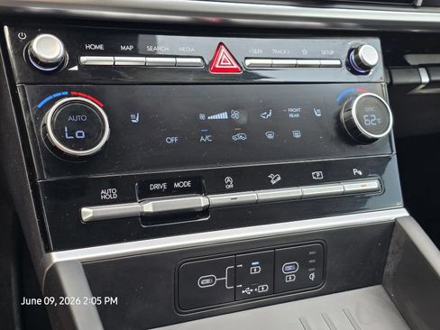 Used 2026 Hyundai Santa Fe SEL FWD image 22