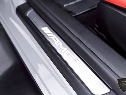 Used 2025 Mercedes-Benz SL 43 AMG w/ Driver Assistance Package image 53