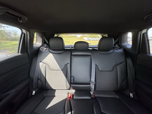 New 2026 Jeep Compass Latitude image 23