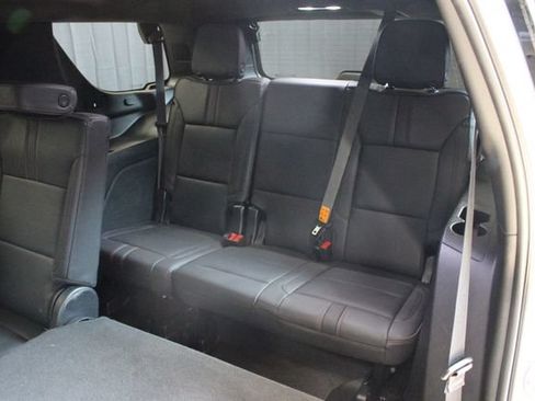 Used 2023 Chevrolet Tahoe RST AWD/4WD image 11