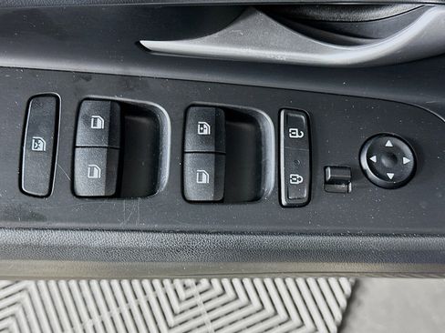 Used 2023 Hyundai Elantra SEL FWD image 15