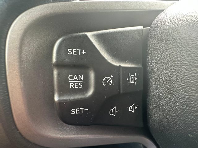 Used 2023 Ford Bronco Badlands AWD/4WD image 13