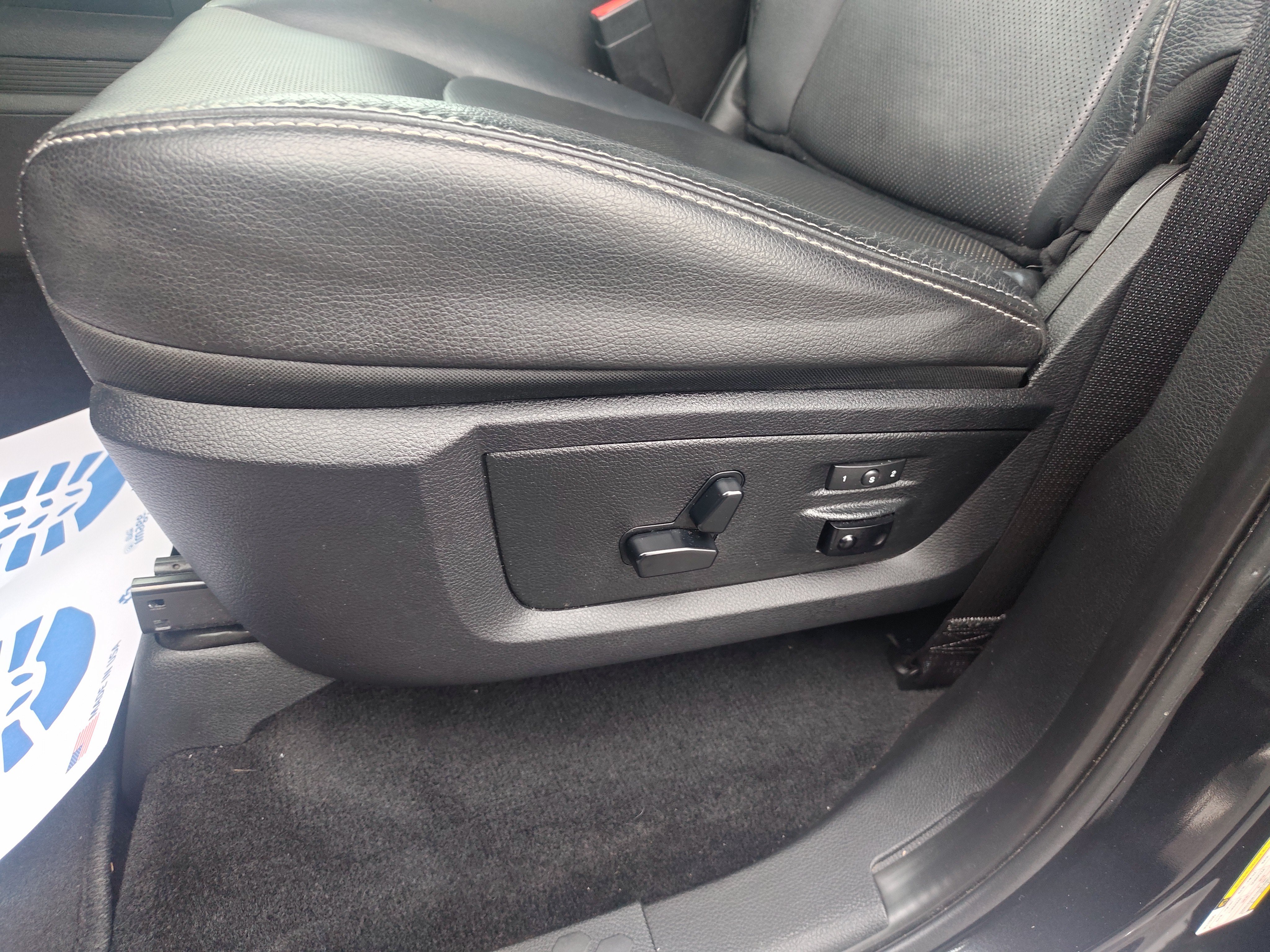 Used 2016 RAM 1500 Laramie w/ Convenience Group AWD/4WD image 16