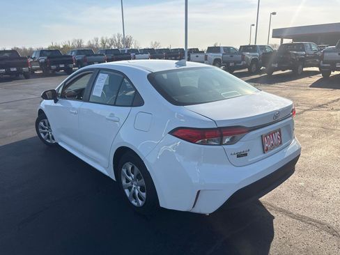 Used 2023 Toyota Corolla LE FWD image 6
