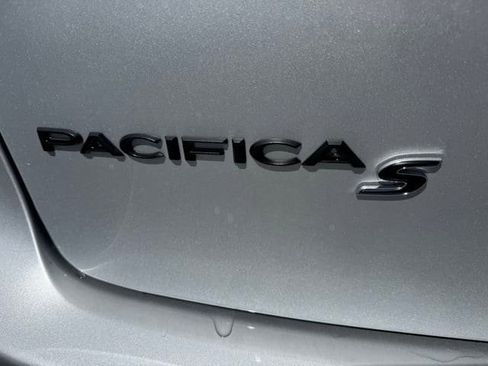 New 2026 Chrysler Pacifica Limited w/ S Appearance Package image 29