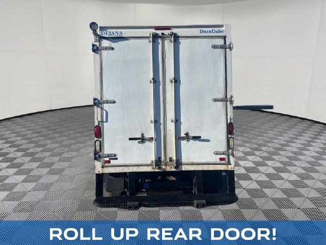 Used 2017 Chevrolet Express 3500 RWD image 4