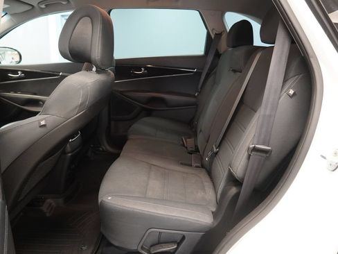 Used 2016 Kia Sorento FWD w/ LX Convenience Package image 23