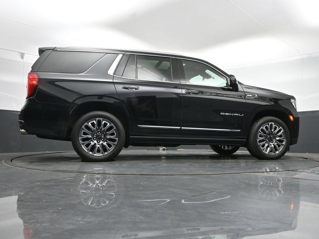 Used 2023 GMC Yukon Denali Ultimate w/ LPO, Floor Liner Package AWD/4WD image 43