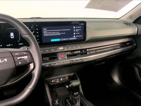 Certified 2025 Kia K4 EX FWD image 6