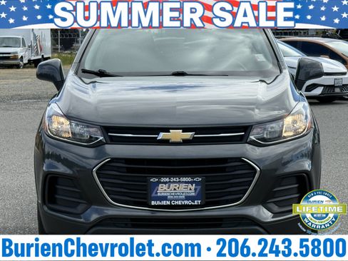 Used 2020 Chevrolet Trax LS w/ Tint and Cruise Package AWD/4WD image 8