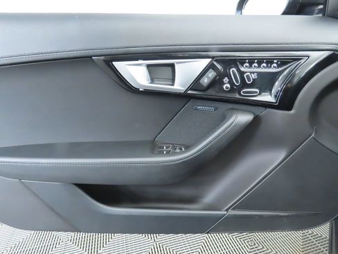 Used 2016 Jaguar F-TYPE Convertible image 30