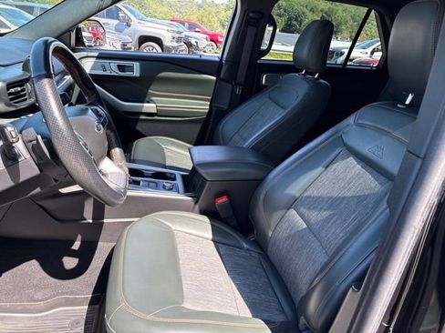 Used 2023 Ford Explorer Timberline w/ Timberline Technology Package AWD/4WD image 9