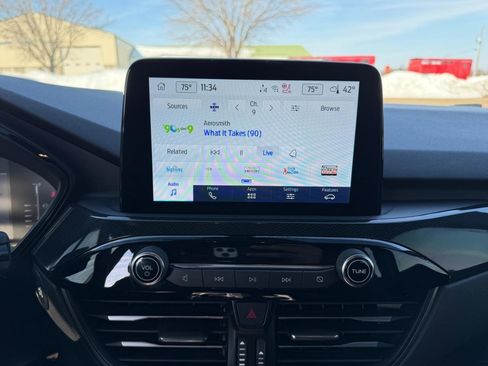 Used 2023 Ford Escape ST-Line image 15