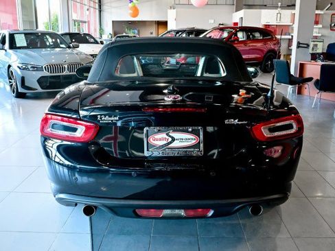 Used 2019 FIAT 124 Spider Lusso w/ Convenience Group image 11