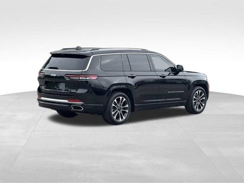 Used 2022 Jeep Grand Cherokee L Overland w/ Luxury Tech Group IV AWD/4WD image 4