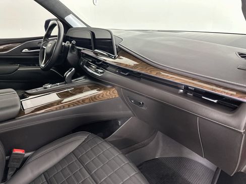 Used 2024 Cadillac Escalade Sport Platinum w/ LPO, Floor Liner Package AWD/4WD image 34